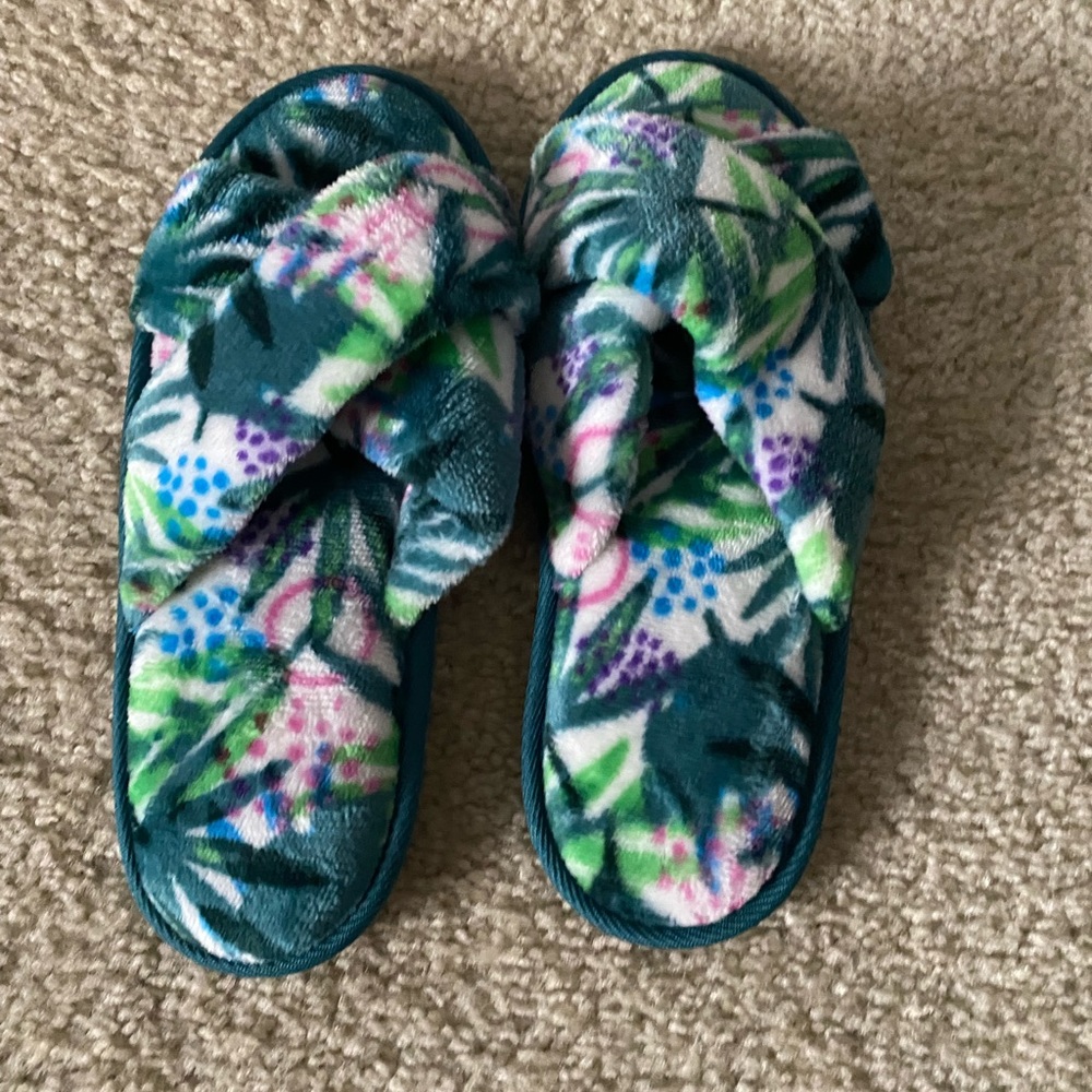 Beachly Island Haus-Co  Island inspired slippers